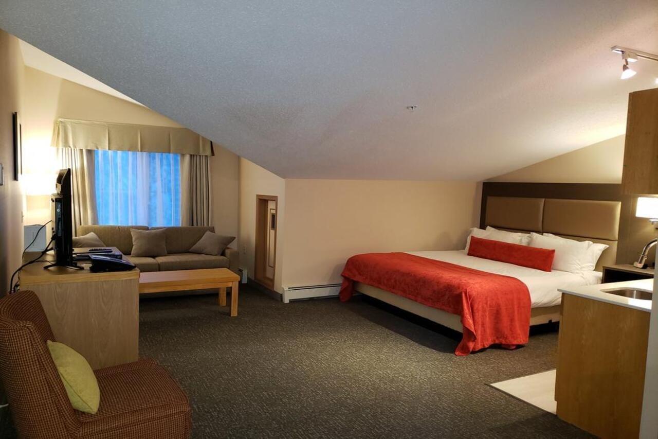 Sun Peaks Lodge Екстериор снимка