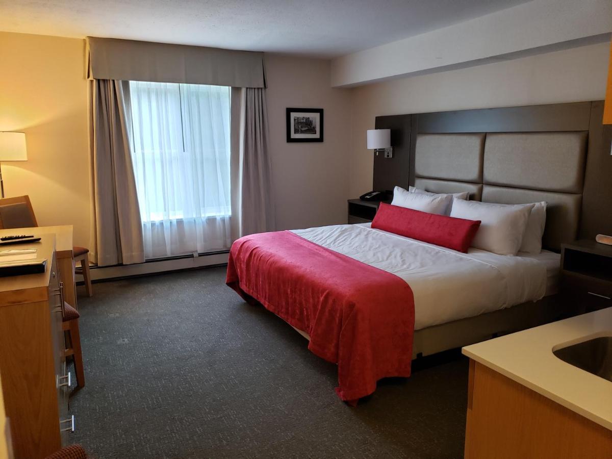 Sun Peaks Lodge Екстериор снимка