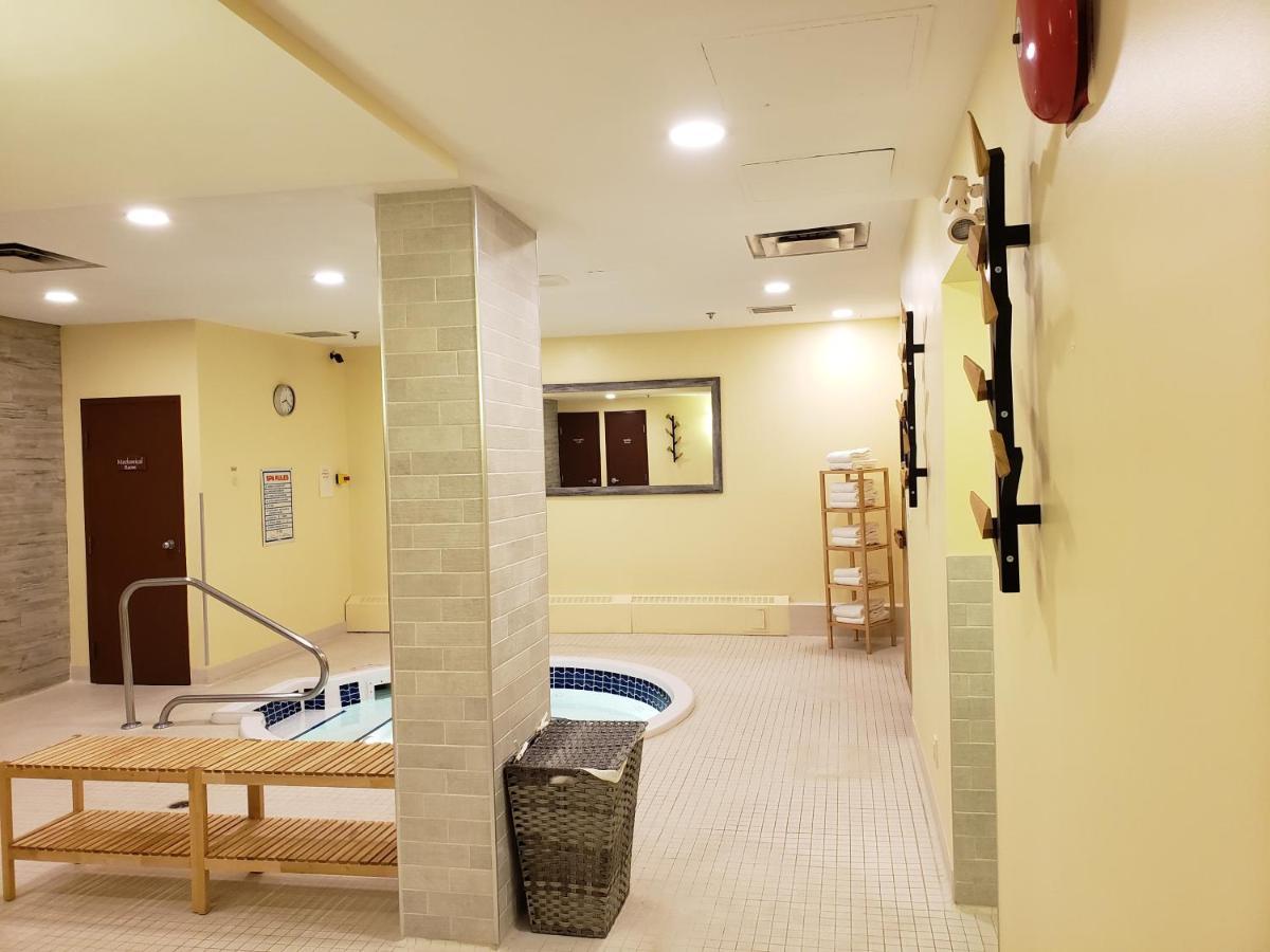 Sun Peaks Lodge Екстериор снимка