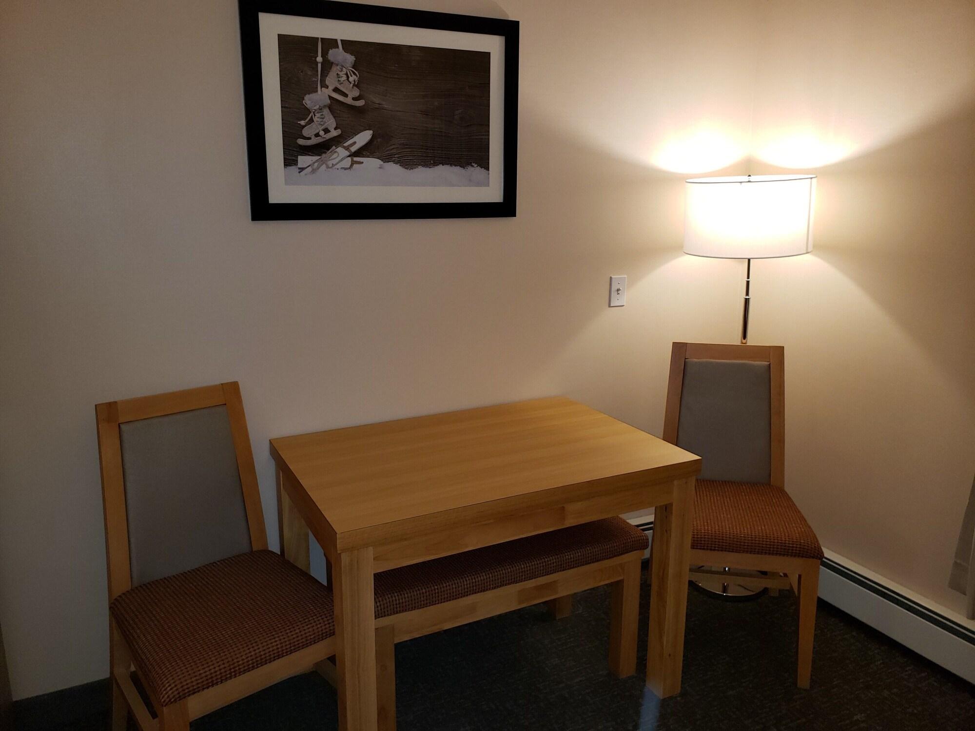 Sun Peaks Lodge Екстериор снимка