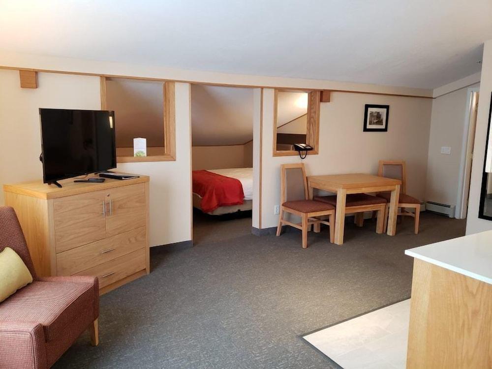 Sun Peaks Lodge Екстериор снимка