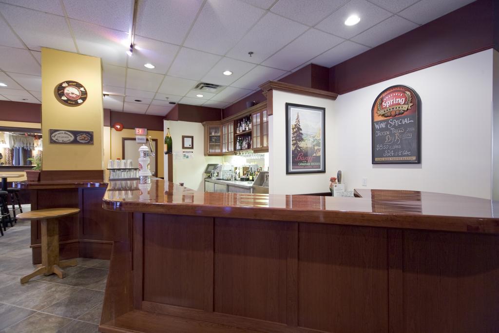 Sun Peaks Lodge Екстериор снимка