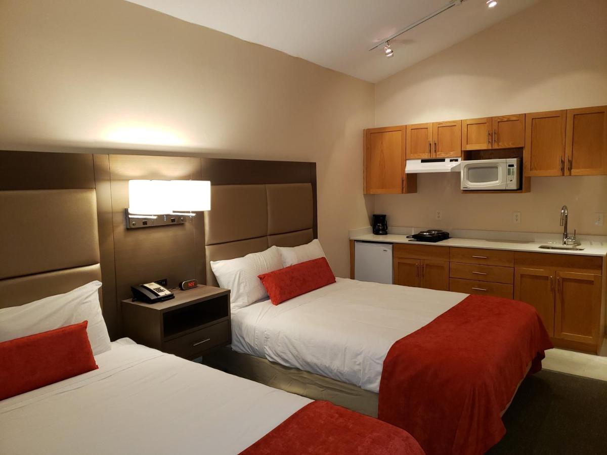 Sun Peaks Lodge Екстериор снимка